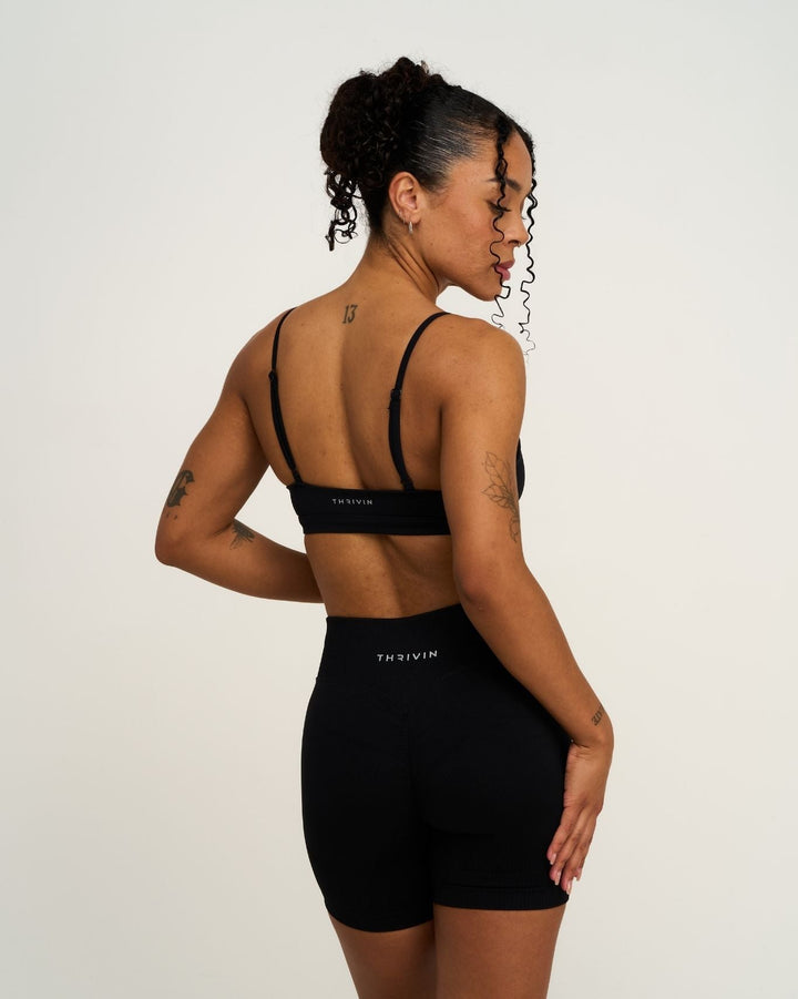 Elevate™ Sculpting Seamless Scoop Neck Bra | Night Black