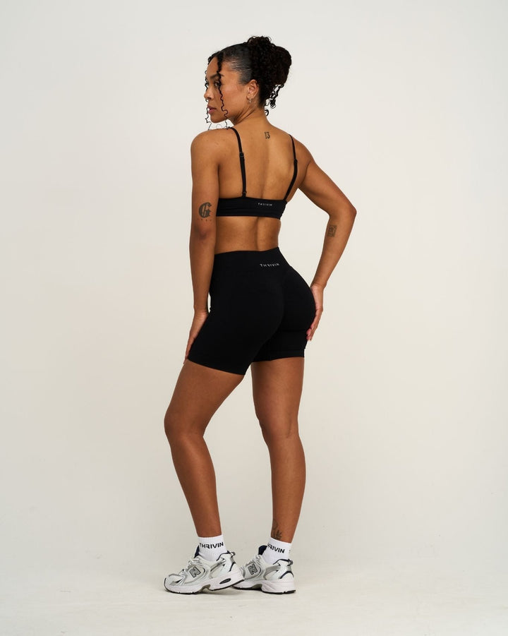 Elevate™ Sculpting Seamless Scoop Neck Bra | Night Black