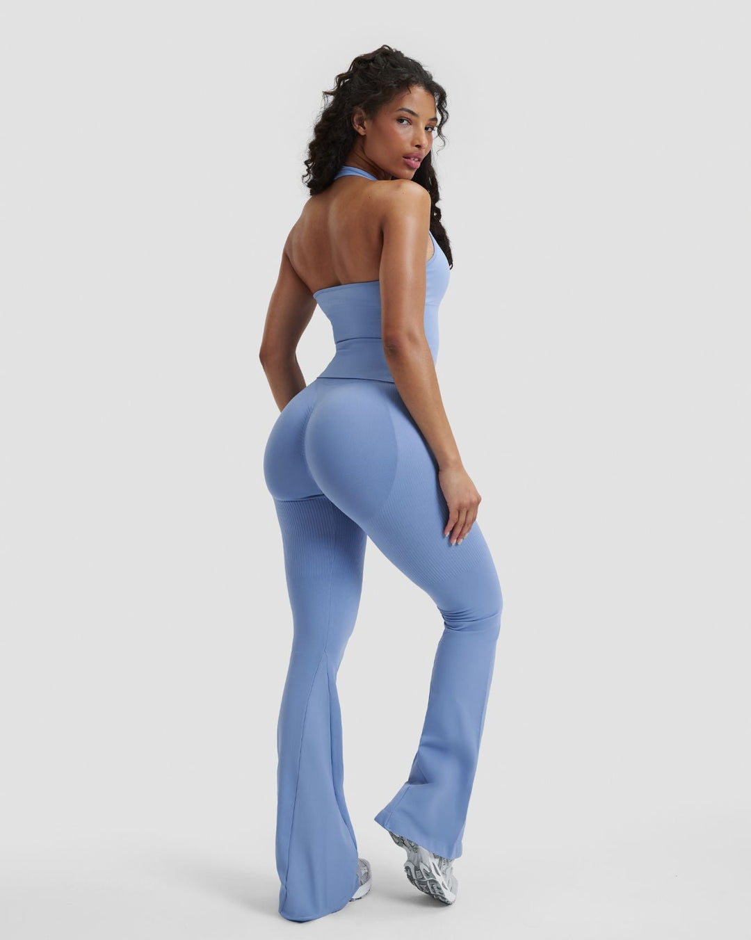 Elevate™ Sculpting Seamless Halterneck Top | Endless Sky