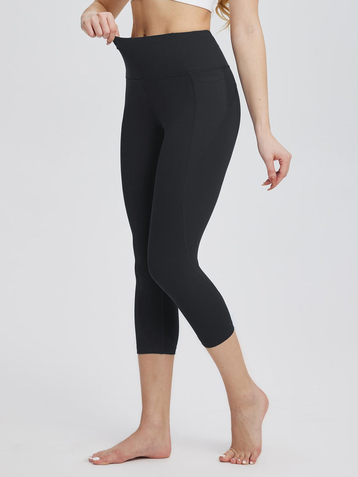 Women's Plus Size High-Waisted Capris