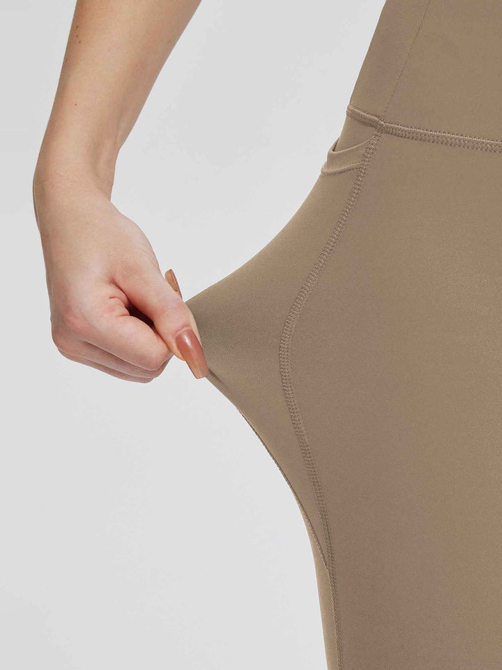 Women's Plus Size High-Waisted Capris