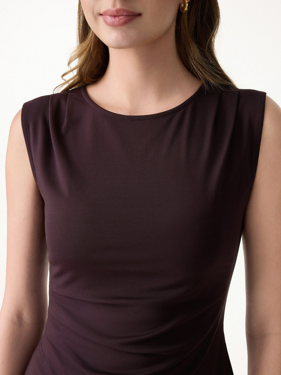 Effortless Wide Shoulder Tucked Asymmetrical Hem Sleeveless Top