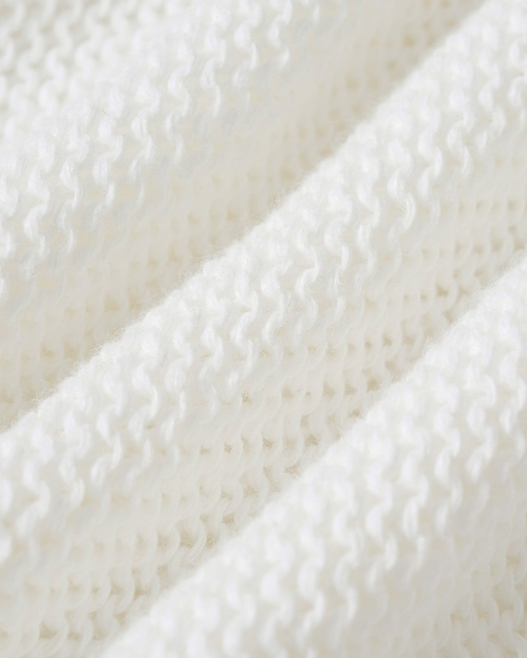 White Round Neck Textured Knit Sweater