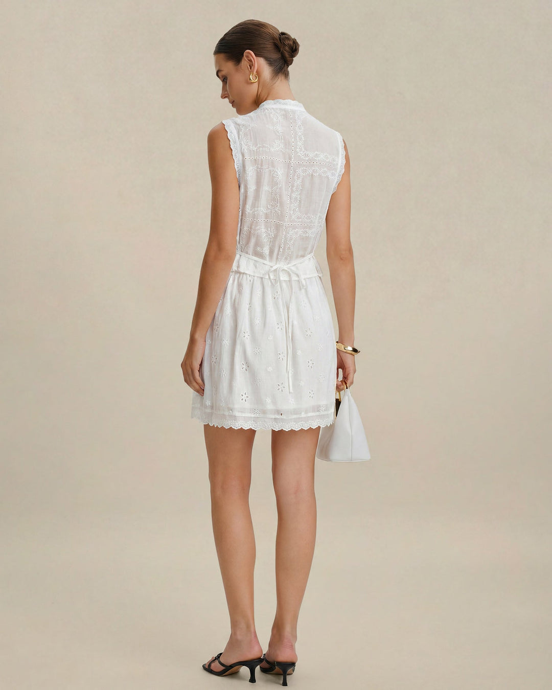 White Elastic Waist Embroidery Mini Skirt
